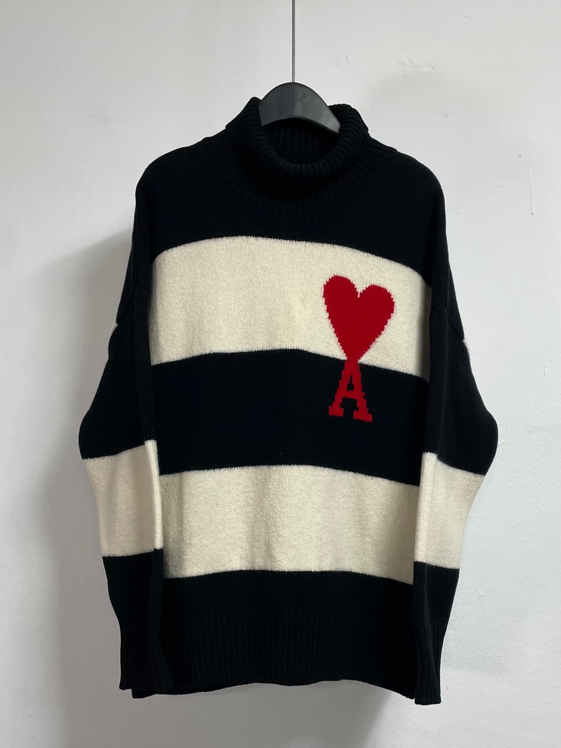 아미 단가라 목폴라 니트 (on.189)   상품이미지1