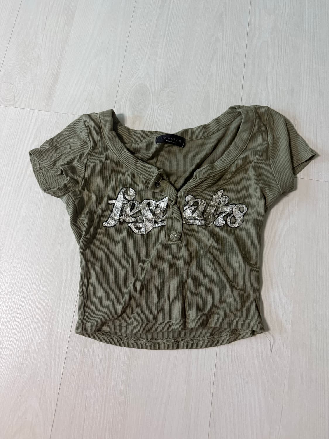 보세 카키 크롭티 상품이미지1