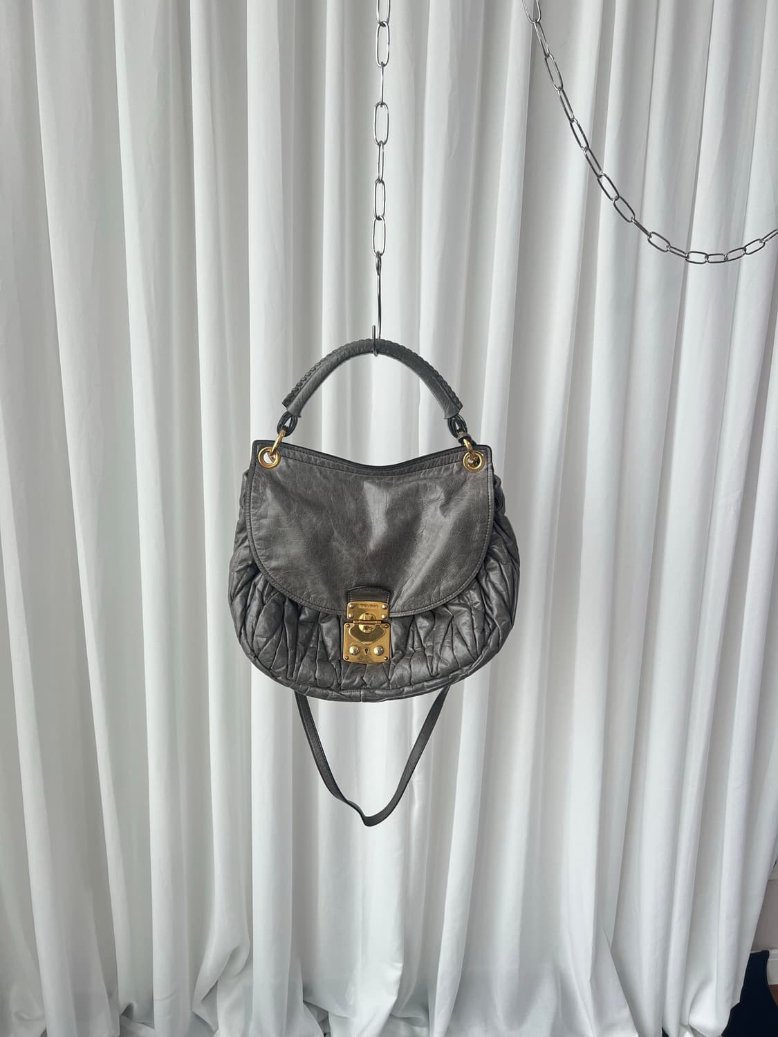 미우미우 투웨이 마테라쎄 숄더백 상품이미지1