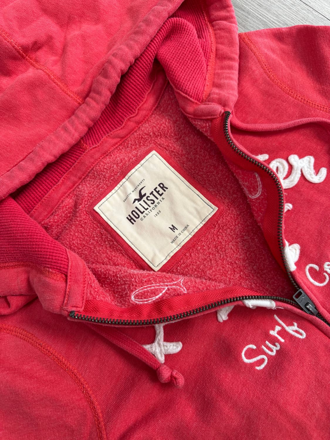 홀리스터 슬림핏 후드집업 레드 상품이미지5