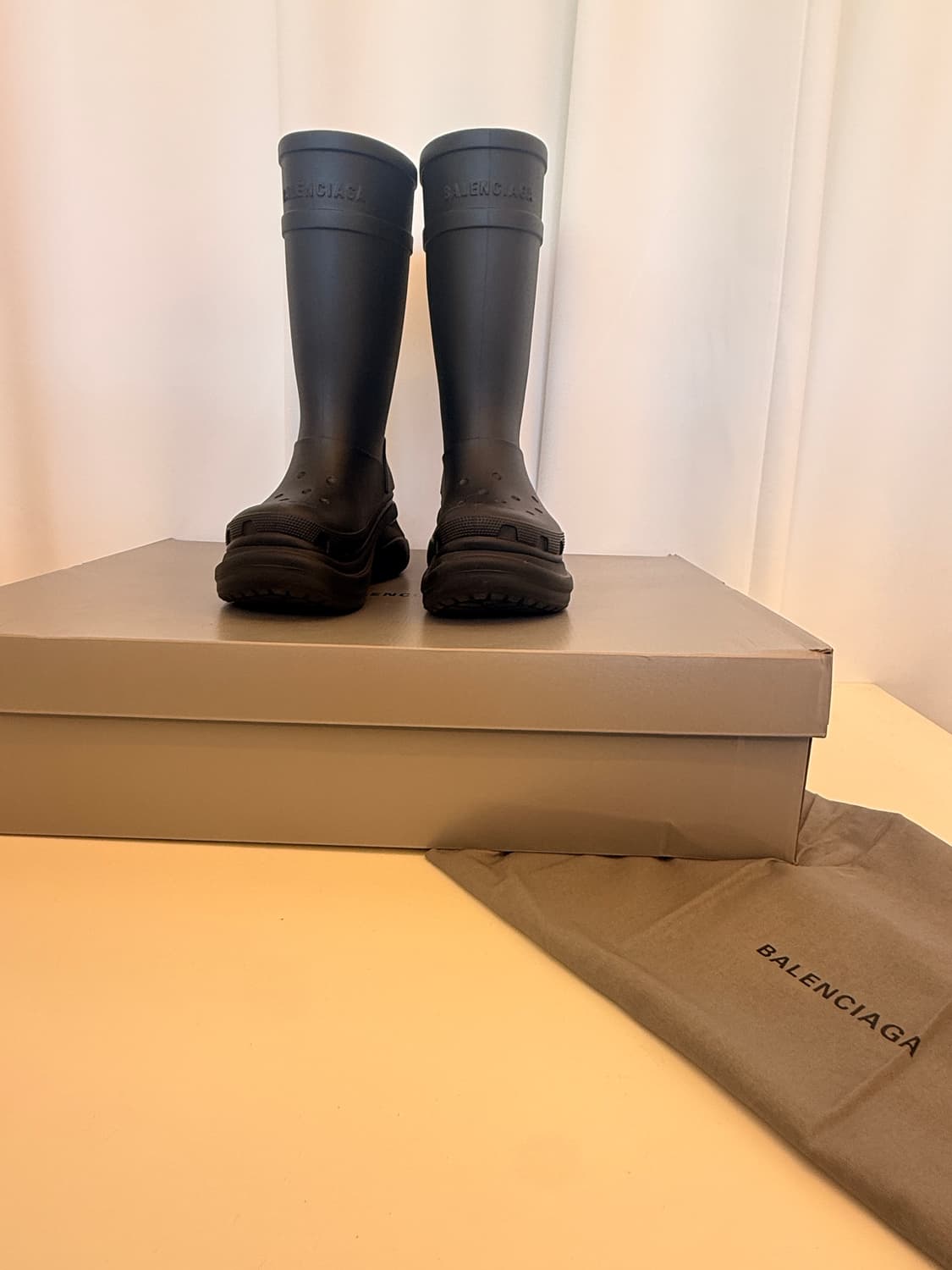  Balenciaga x Crocs (발렌시아가X크록스) 러버부츠  상품이미지1