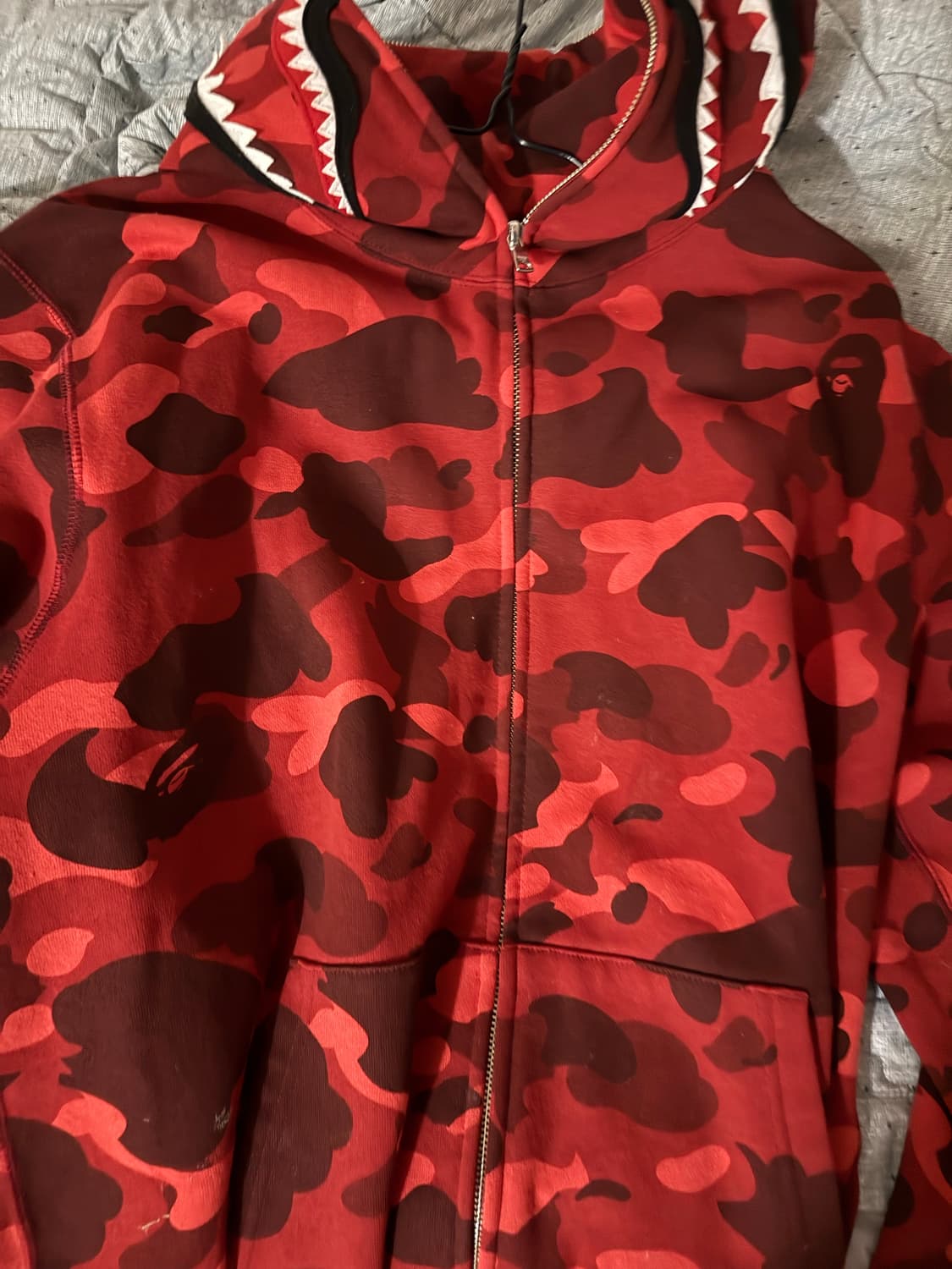 베이프 컬러 카모 샤크 후드집업 레드 상품이미지5