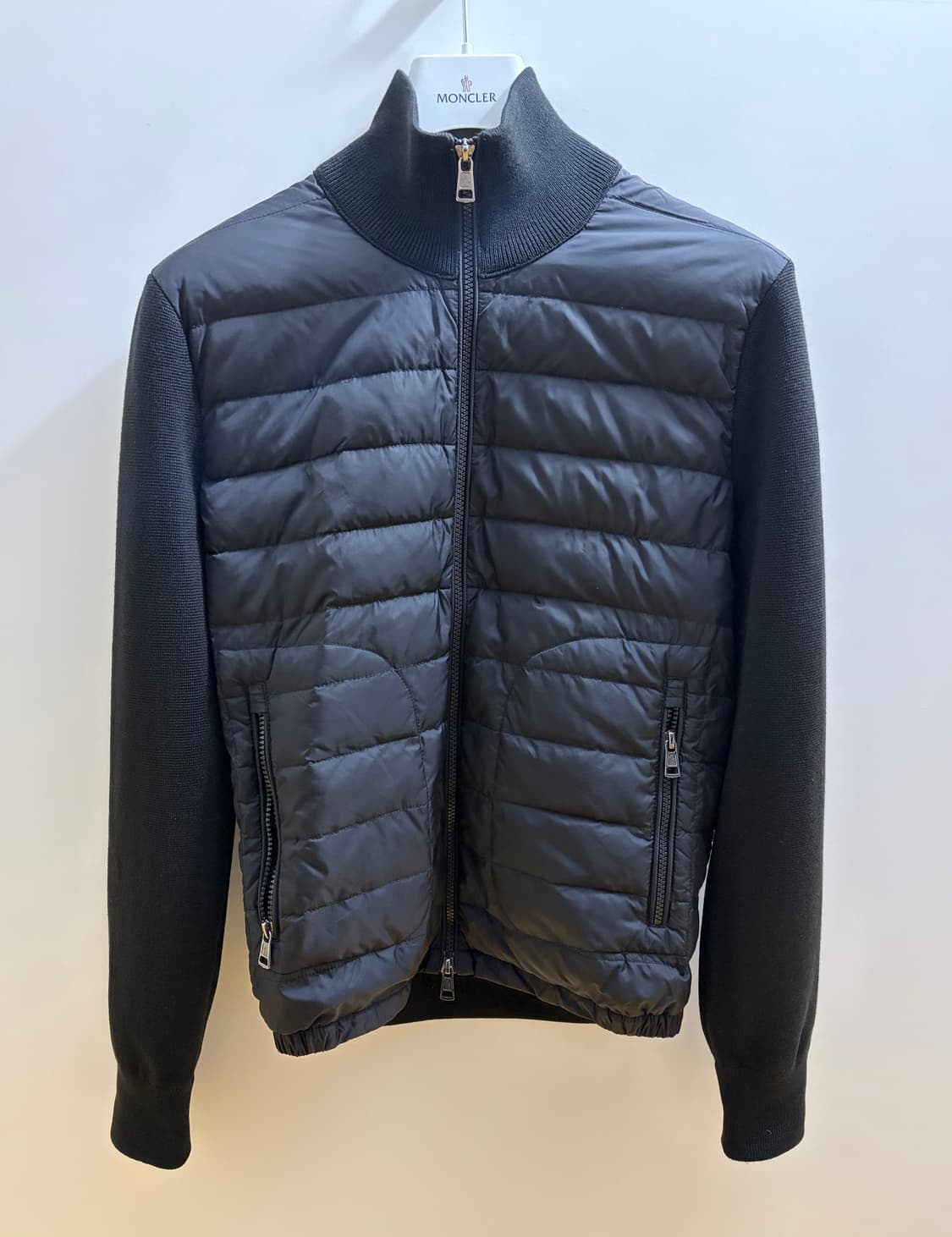 몽클레어 정품 김현우 니트패딩 상품이미지2