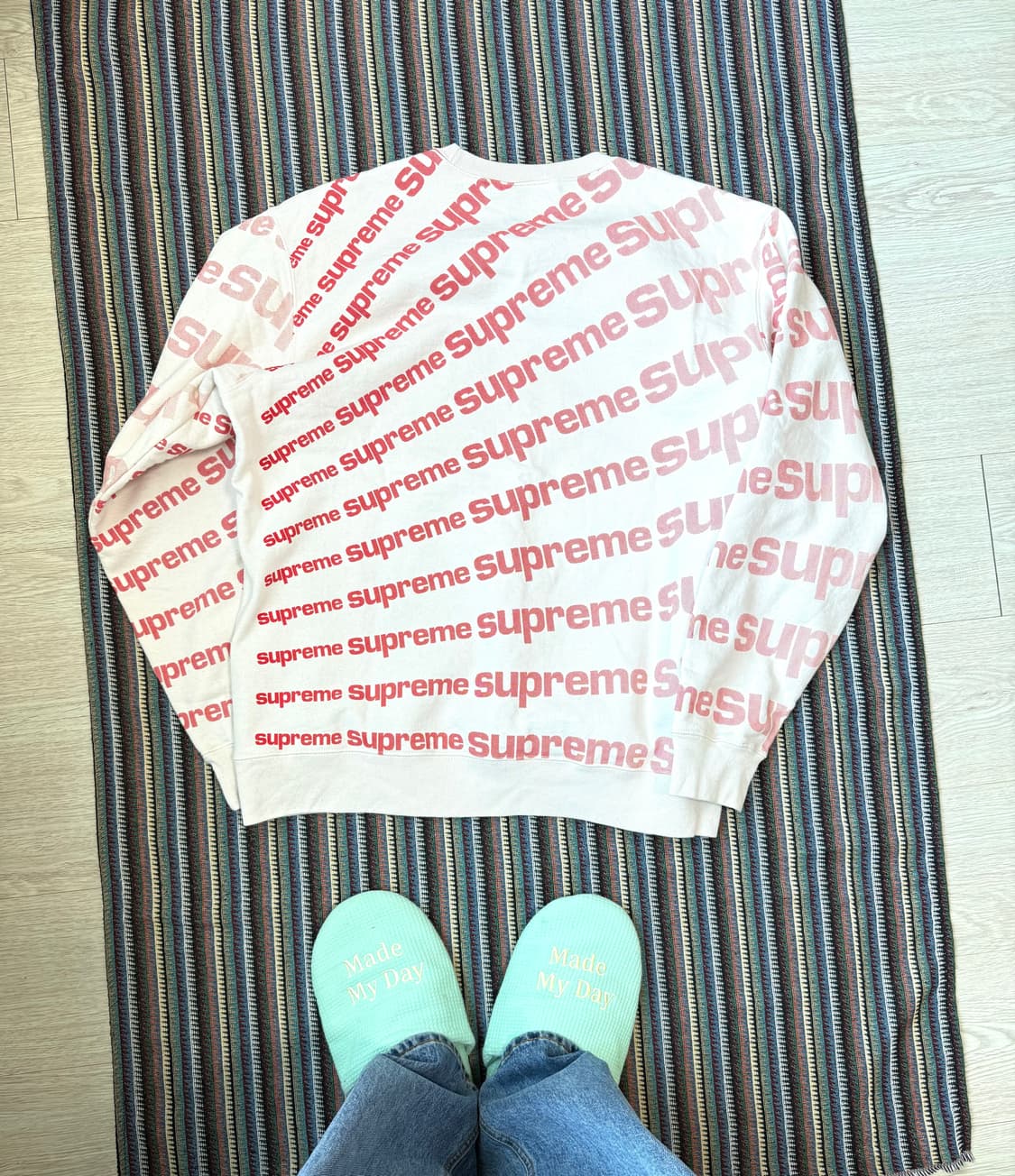 슈프림 레터링 맨투맨 상품이미지3