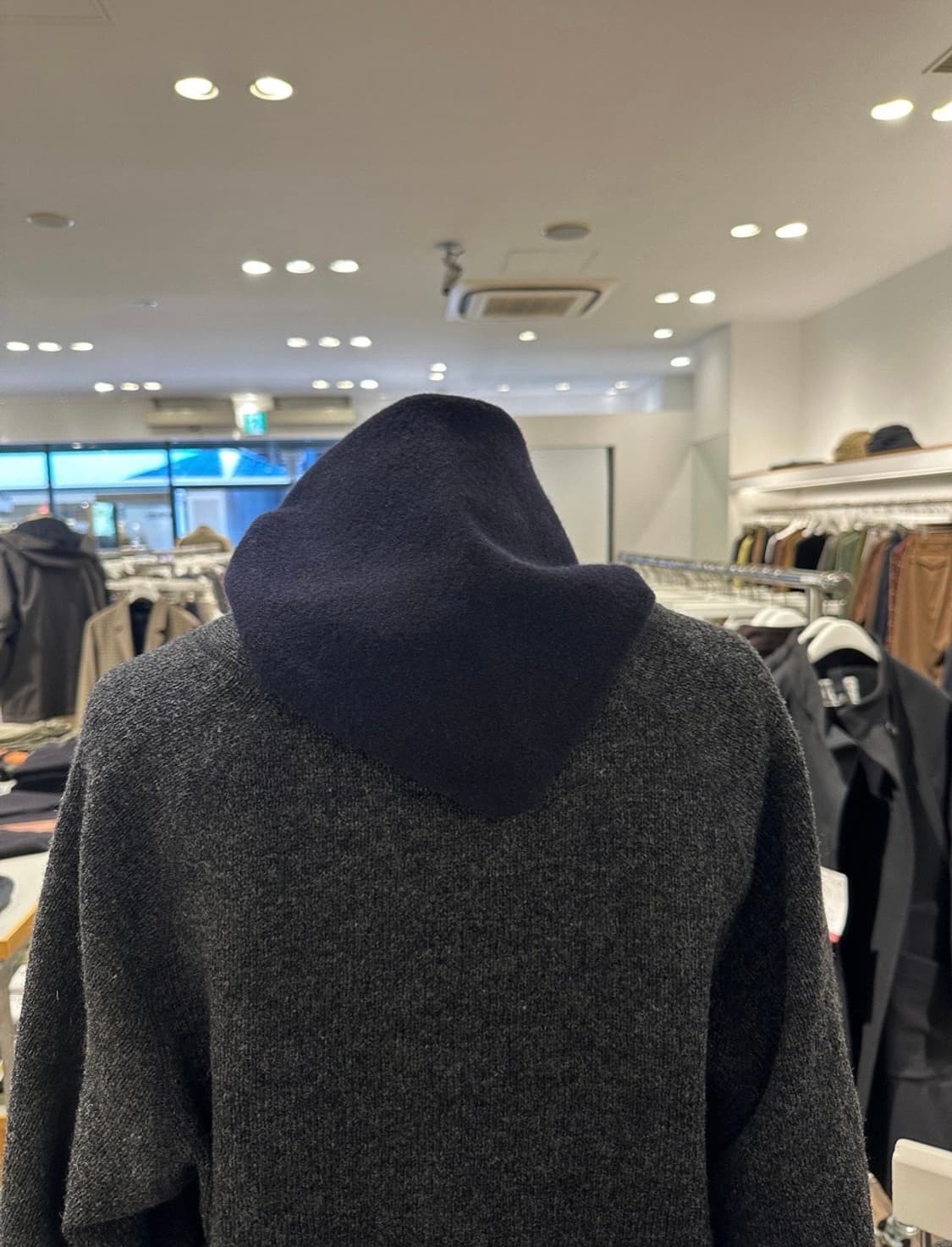 마가렛호웰 램스울 네이비 스카프 미친 가격에 판매합니다! 상품이미지2