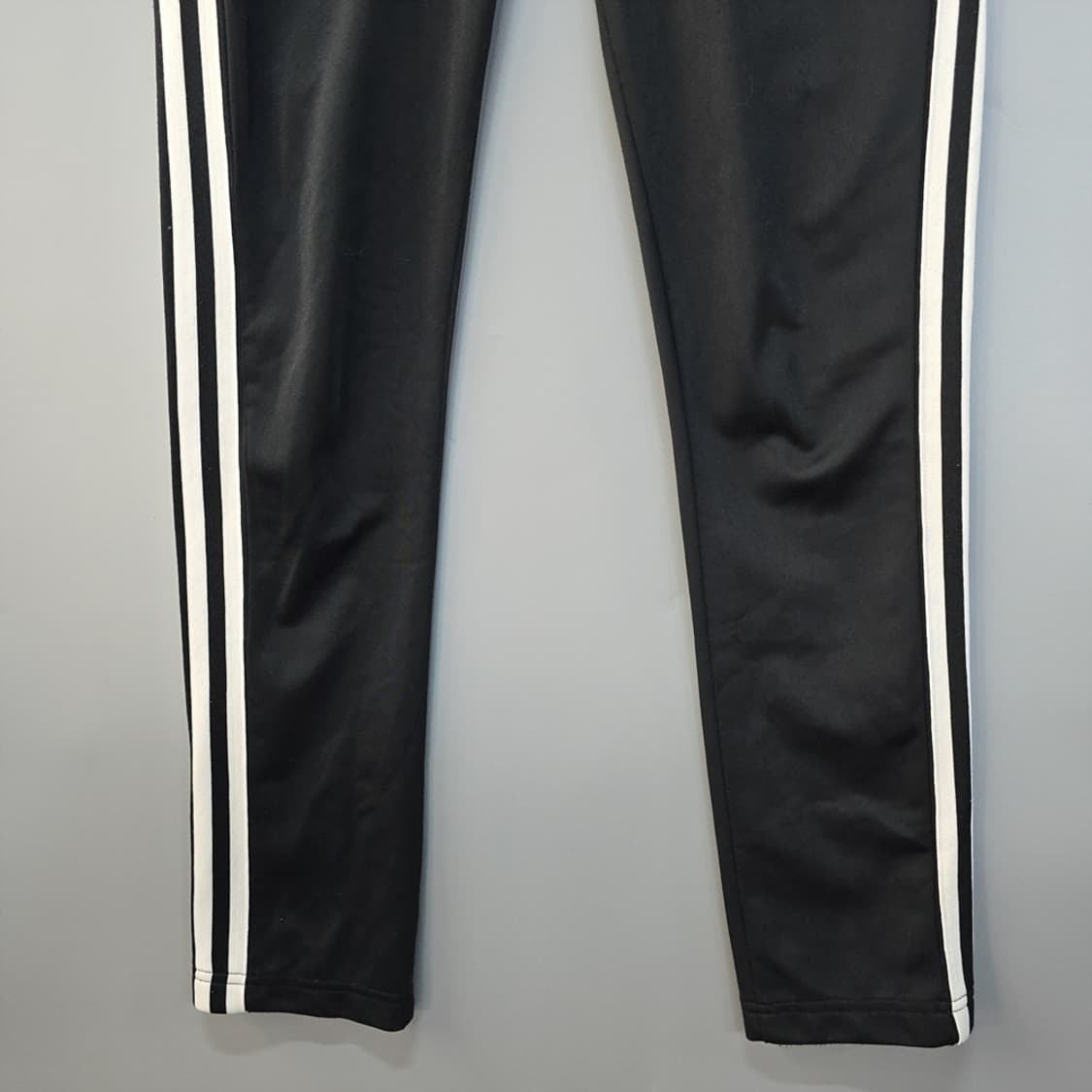 아디다스(adidas) 슈퍼스타 슬림 트랙팬츠 85 상품이미지4