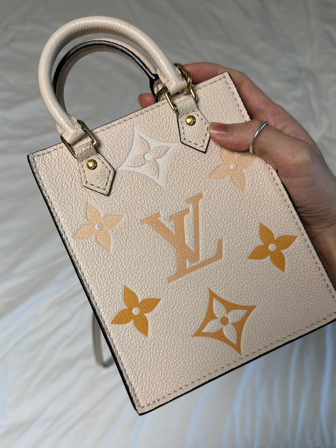 루이비통 앙프렝뜨 쁘띠 삭 플라 상품이미지6