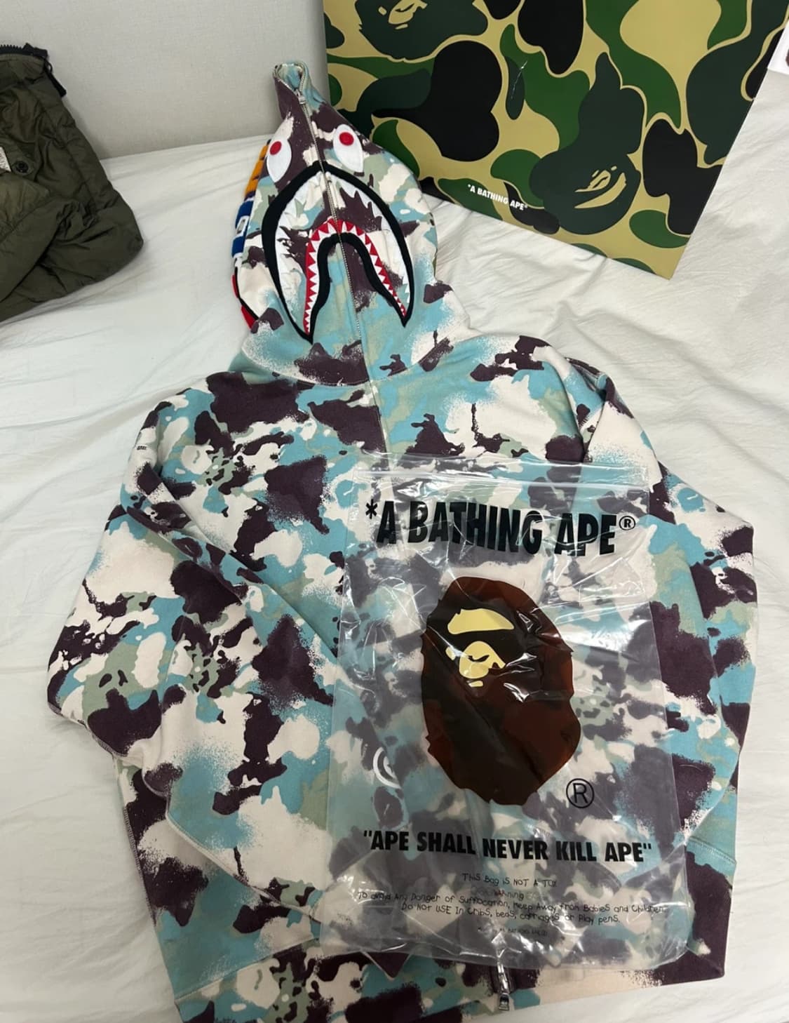 베이프 후드집업 상품이미지2