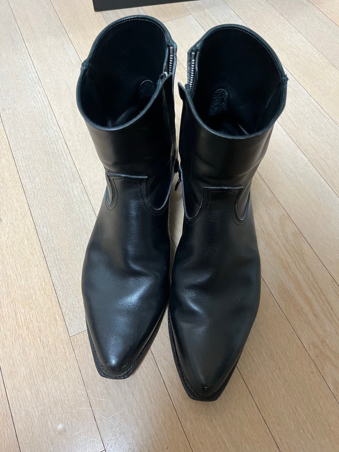 The letters 부츠 8사이즈 상품이미지2