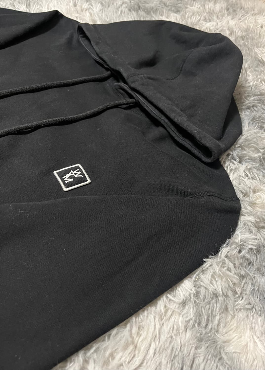 우영미 백로고 후드티 블랙 46 상품이미지3