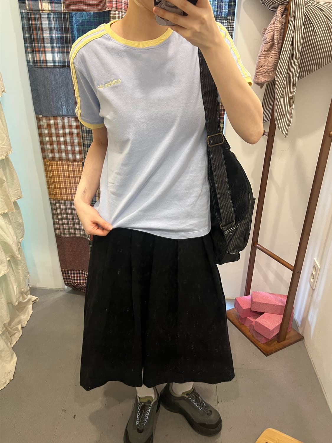 아디다스 스카이블루 옐로우 반팔 상품이미지1