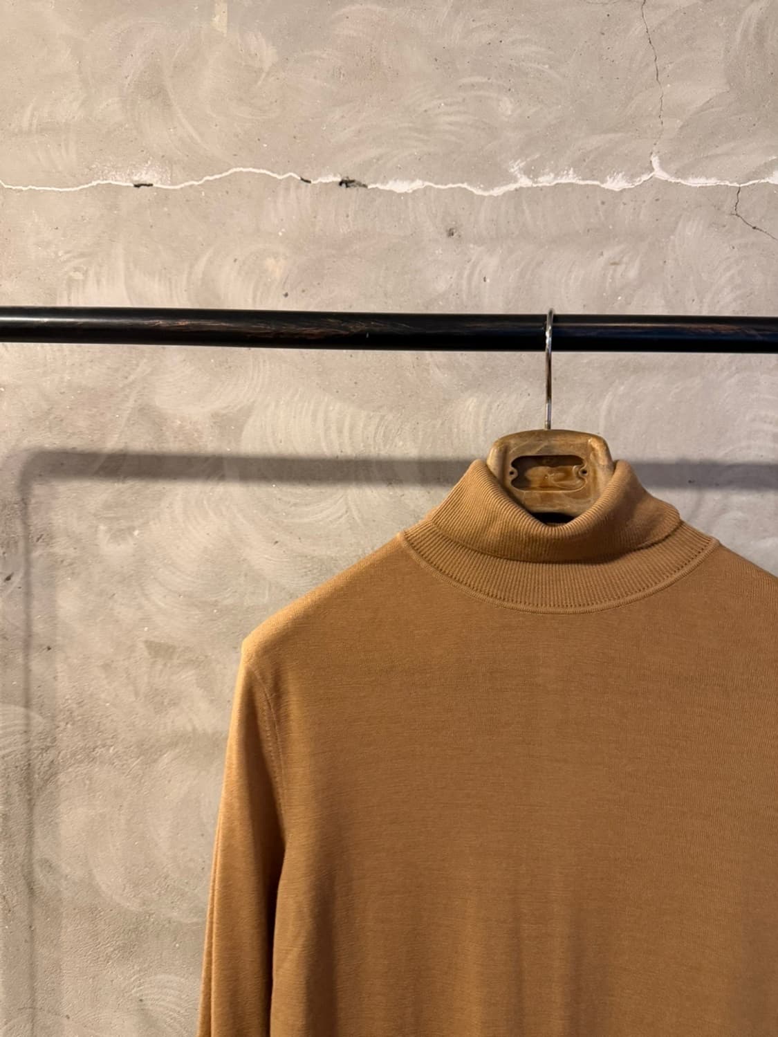 선스펠 터틀넥 니트 남성100 상품이미지3