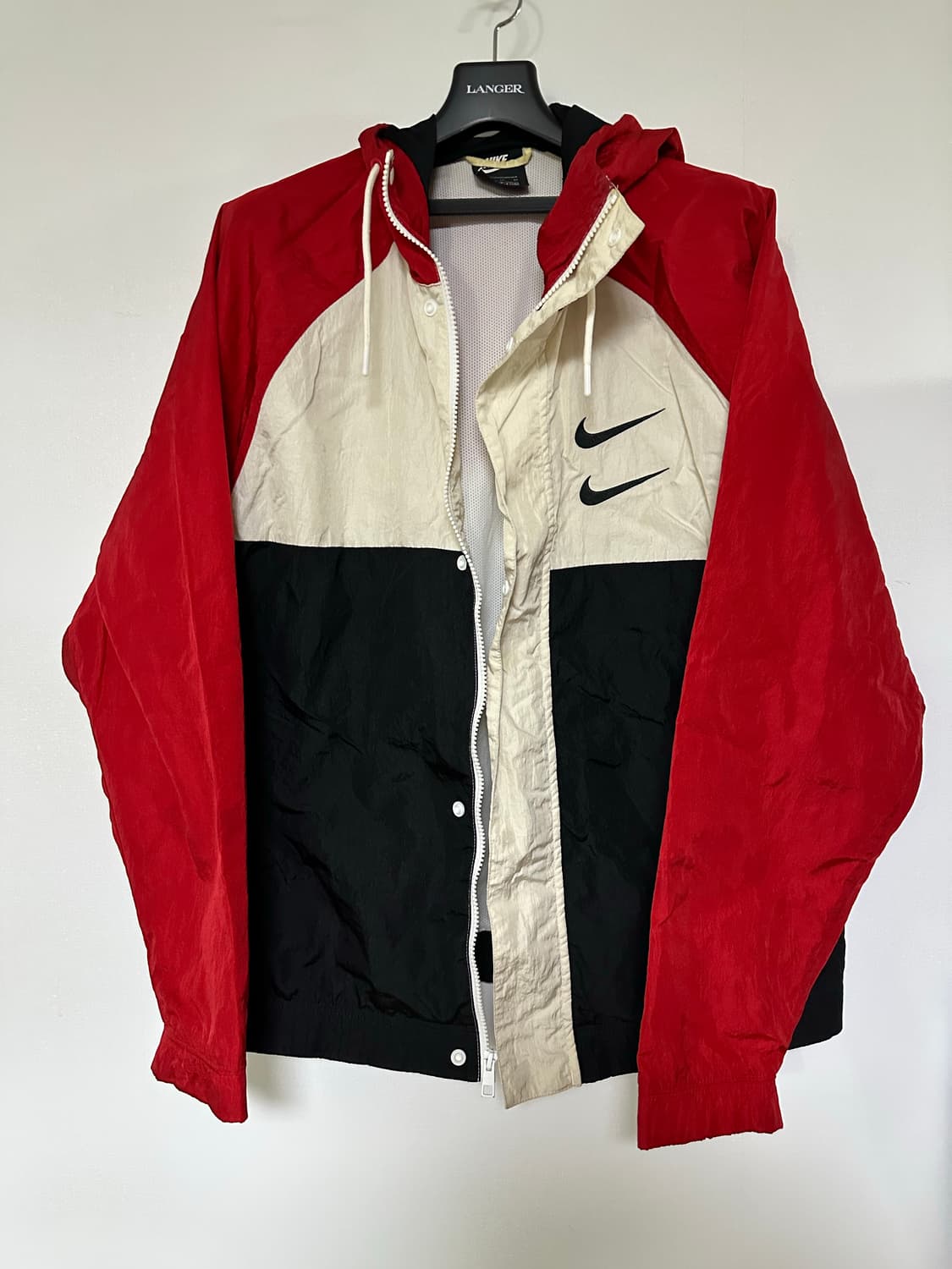 나이키 바람막이 자켓 레드/블랙/아이보리 상품이미지1