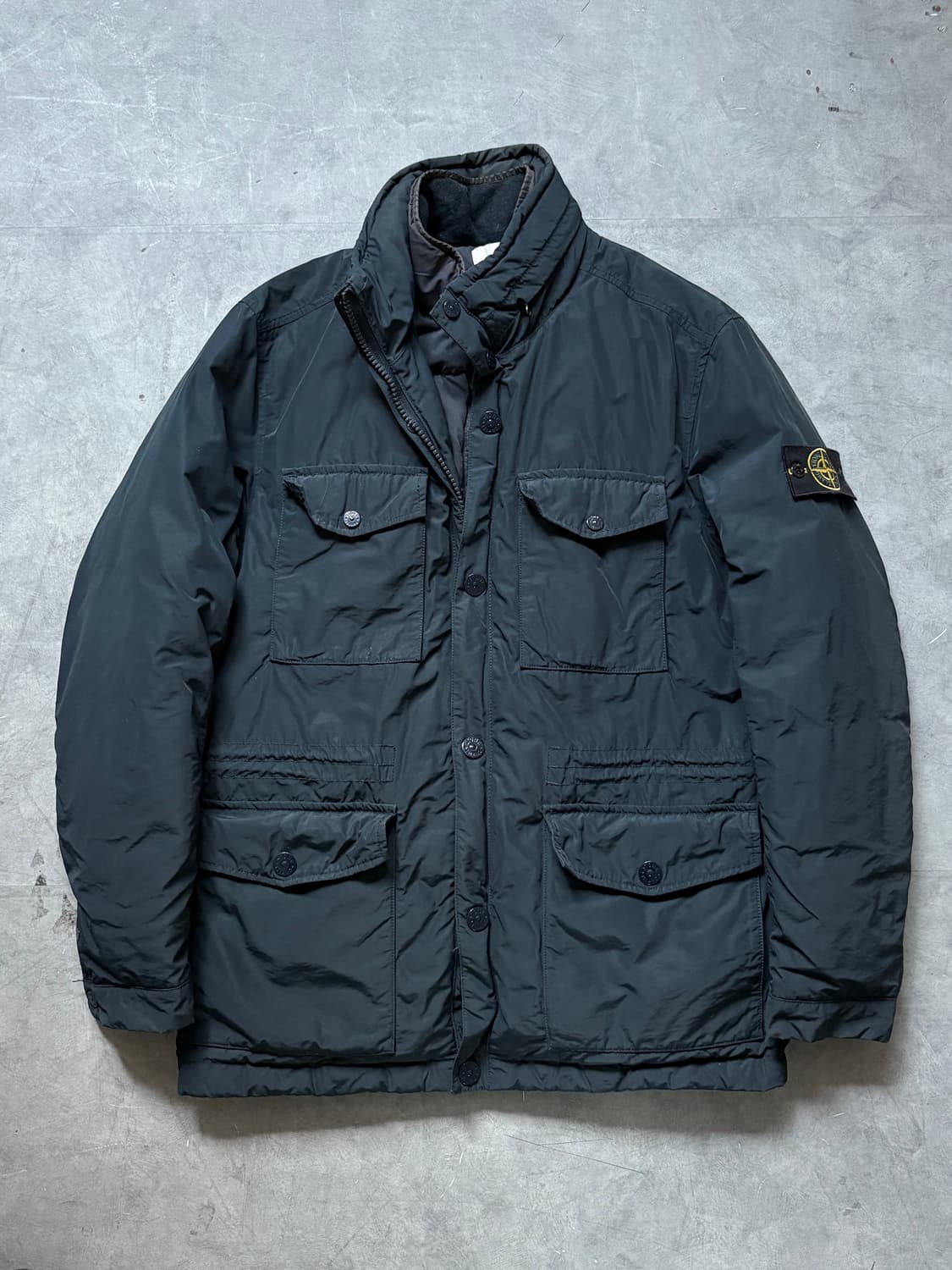 Stone-Island 스톤아일랜드 마이크로랩스 와펜 다운 자켓  상품이미지1