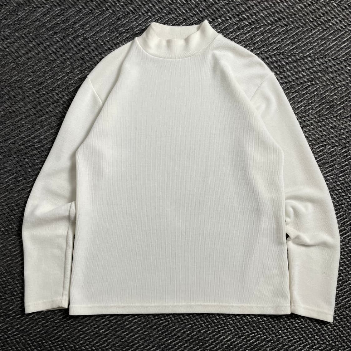 피앤콤마 머슬핏 미니멀 니트y 4070 상품이미지2