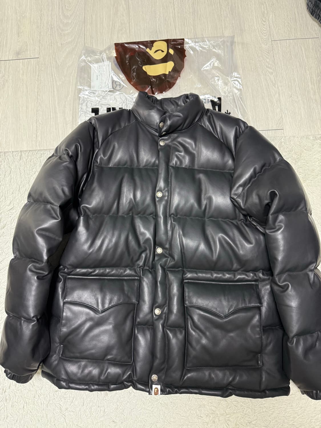 (XXL,2XL)BAPE 베이프 레더 다운 자켓 패딩 상품이미지1