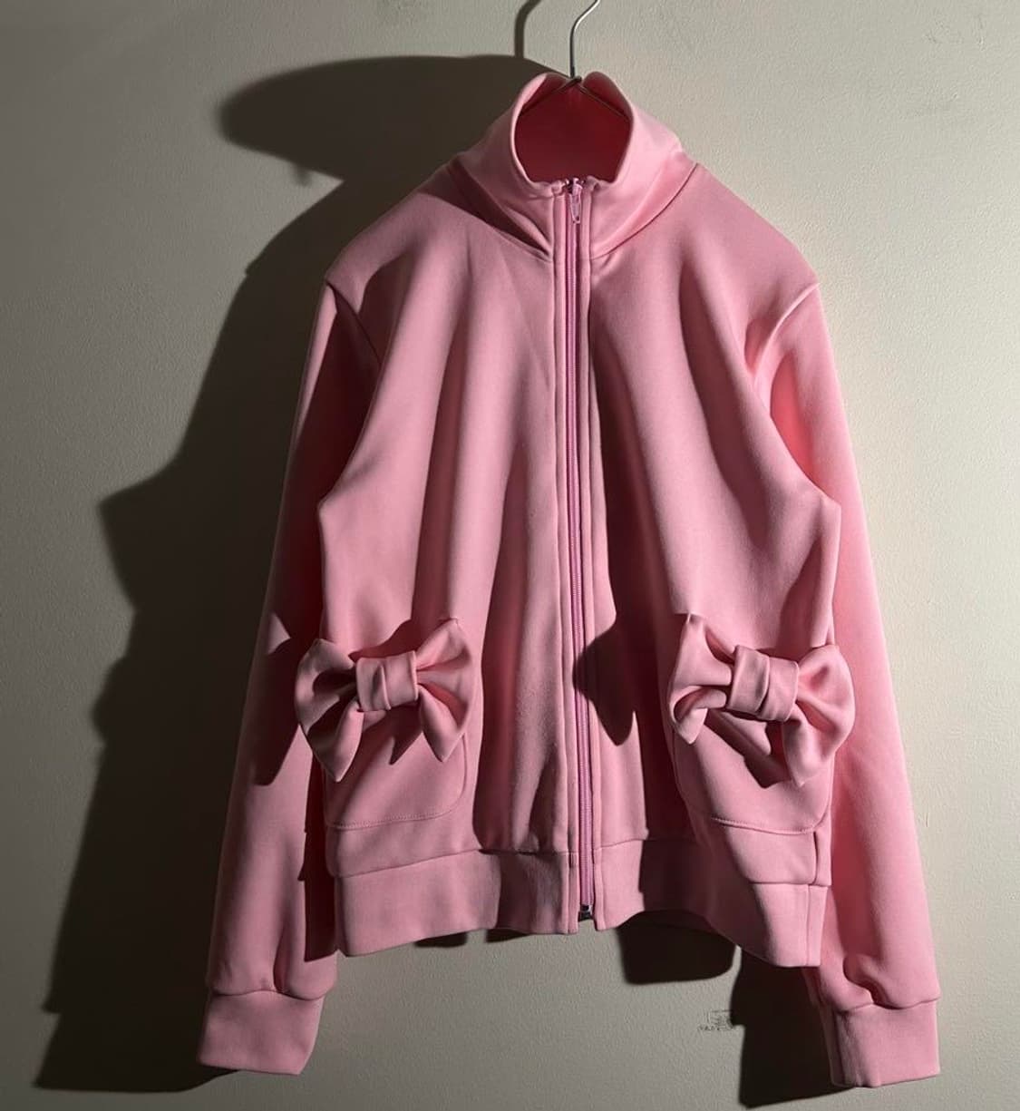 꼼데가르송 걸 트랙자켓 판매합니다 핑크 상품이미지1