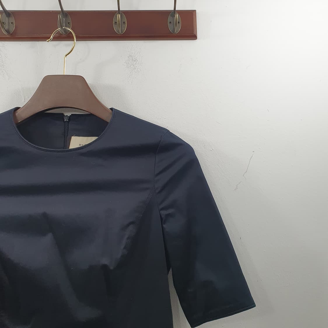 38 버버리 여성 정품 심플 단아한 미디 여름 원피스 블랙 상품이미지2