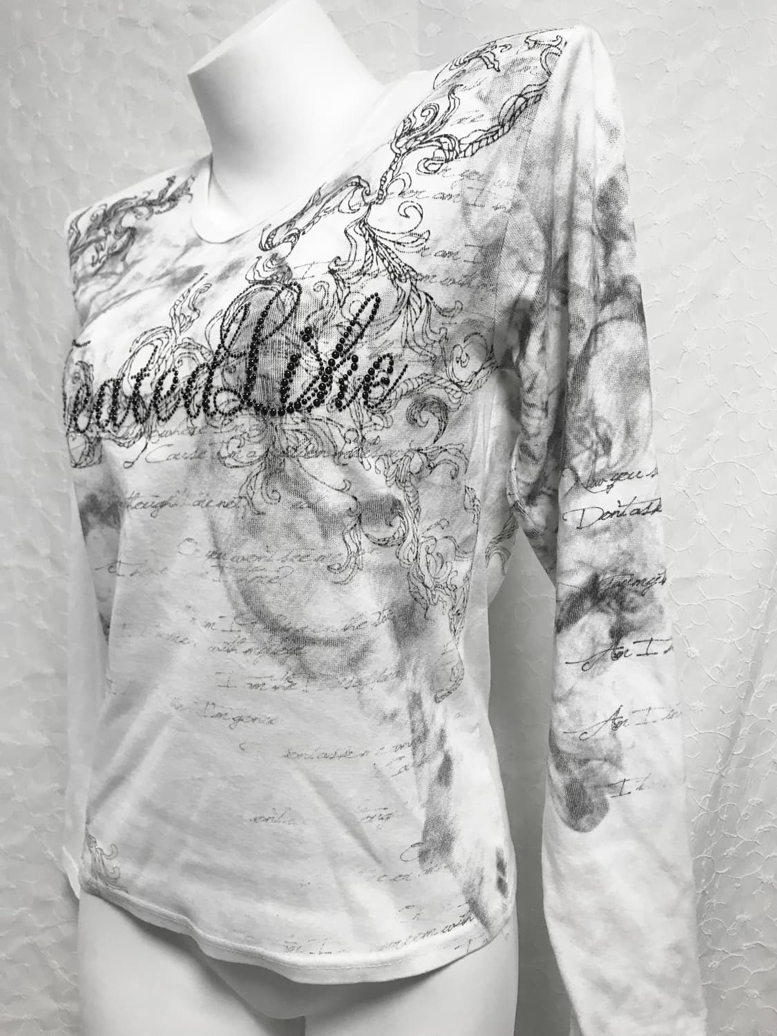 빈티지 펑크 레터링 스터드 자수 롱슬리브 탑 상품이미지4