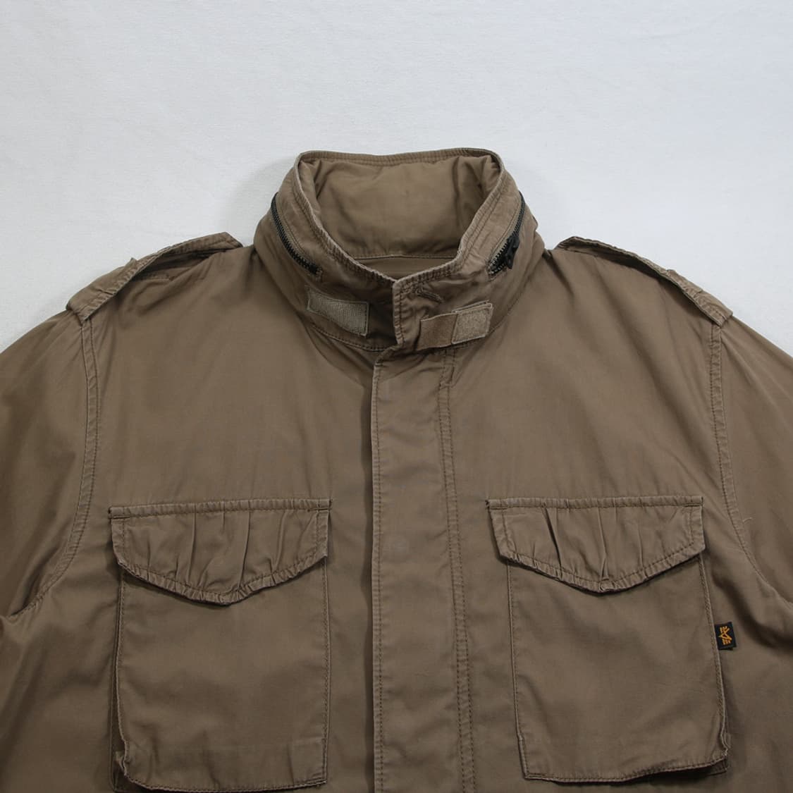 (착용컷) 알파 인더스트리 M-65 필드 자켓 (남성용 98-100) 상품이미지5