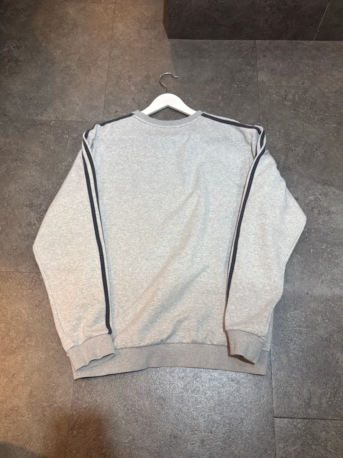 아디다스 맨투맨 110사이즈 상품이미지3