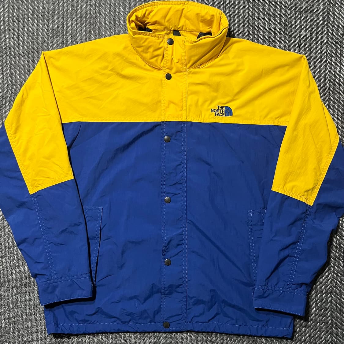 THE NORTH FACE 노스페이스 배색 바람막이 자켓 상품이미지2