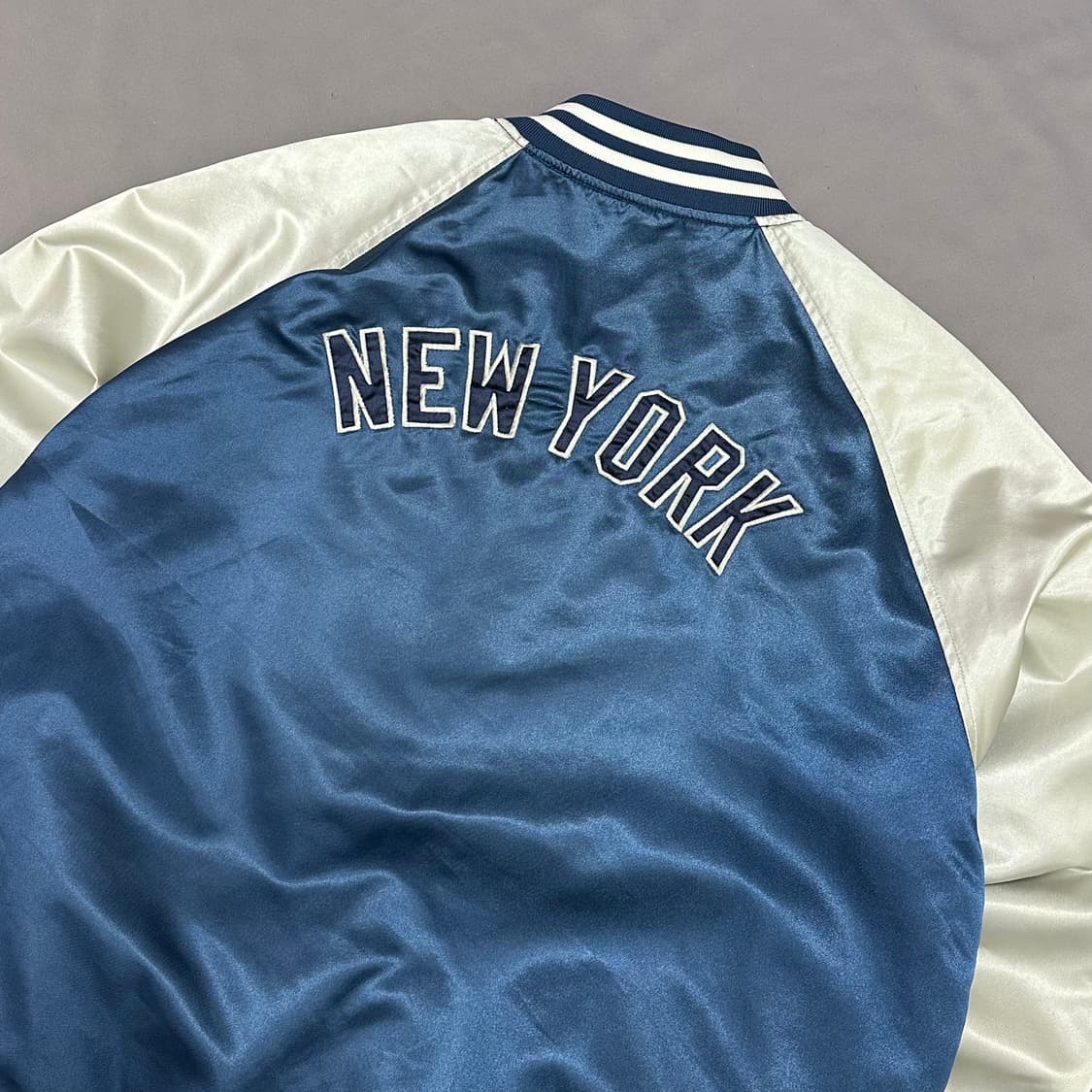 MLB 00s 올드스쿨 뉴욕양키스 새틴 야구점퍼 105 상품이미지9