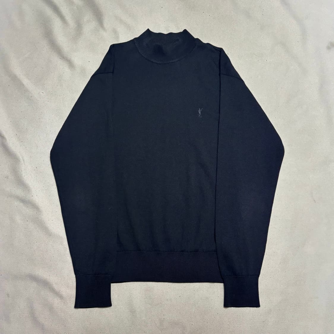 95 입생로랑 블랙 울 반폴라 니트 상품이미지2