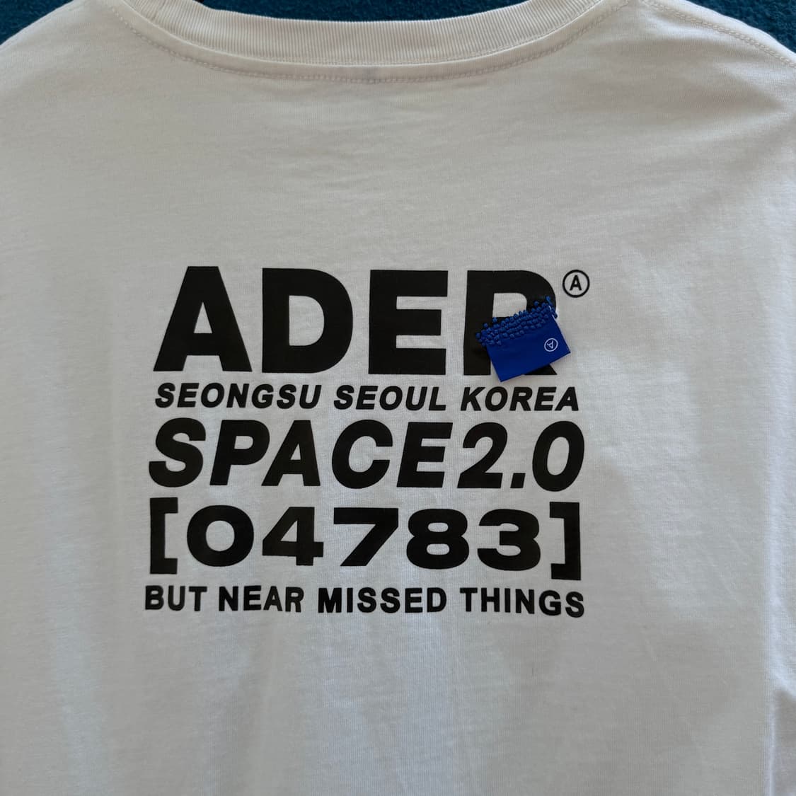 아더에러 성수 화이트 그래픽 반팔 A3 상품이미지4