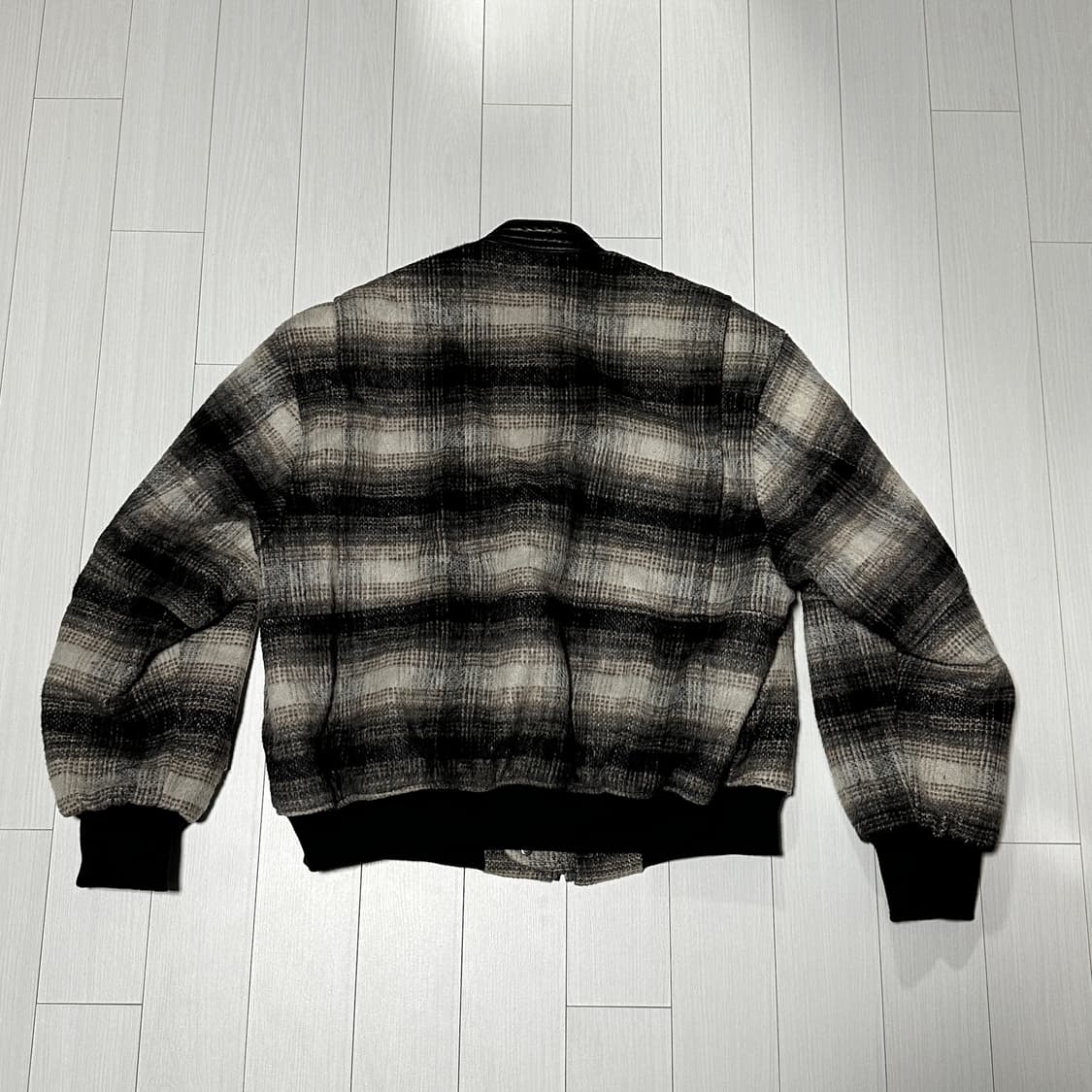 [2] 알렌느 레더 패치 3D 핑거 봄버 상품이미지4