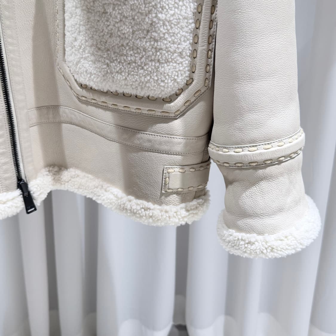 (A+/50) / 펜디 리버시블 화이트 시어링 무스탕 자켓 상품이미지5