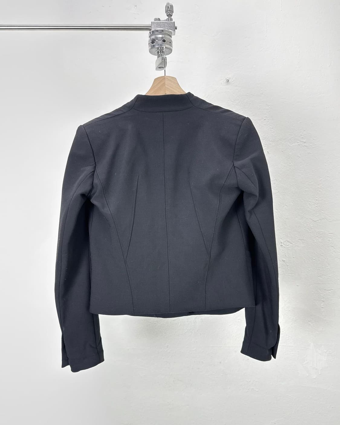 헬무트랭 벤타 블랙 카라리스 슬릿 암즈 1b 블레이저 자켓 상품이미지4