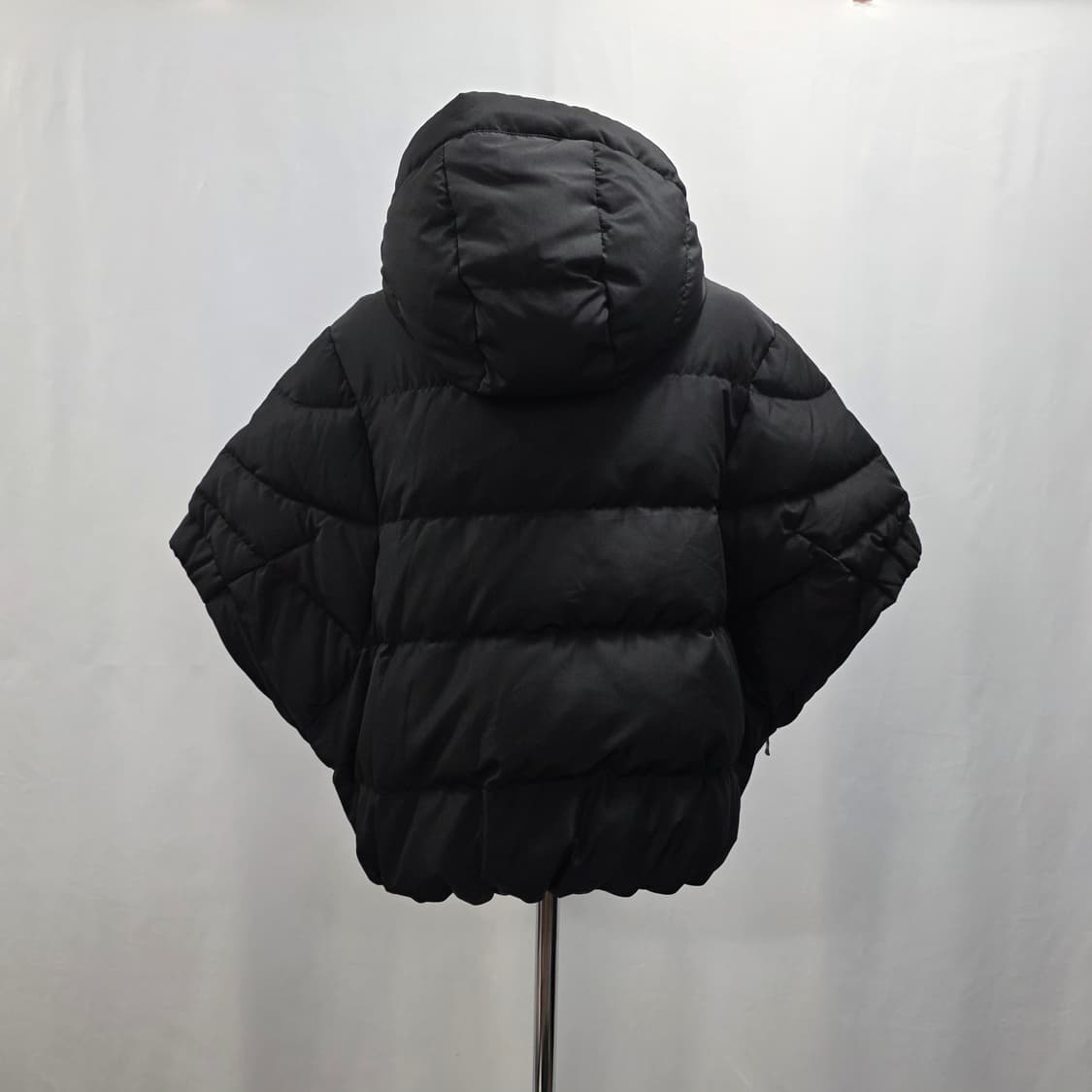 1689 Le Blanc FAYEWOO 숏패딩 하프슬리브 다운 S (여성 상품이미지3