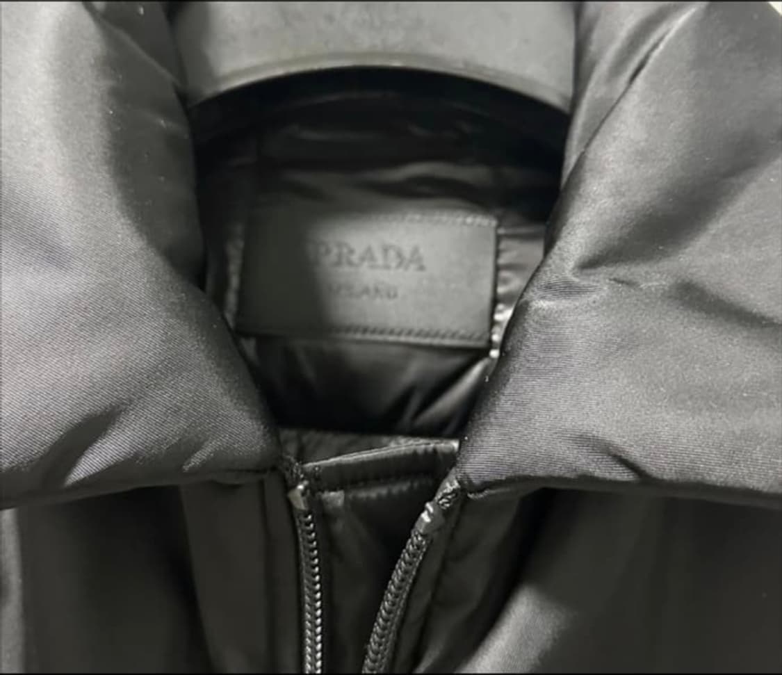 프라다 리나일론 크롭 다운 자켓 블랙 s 상품이미지4