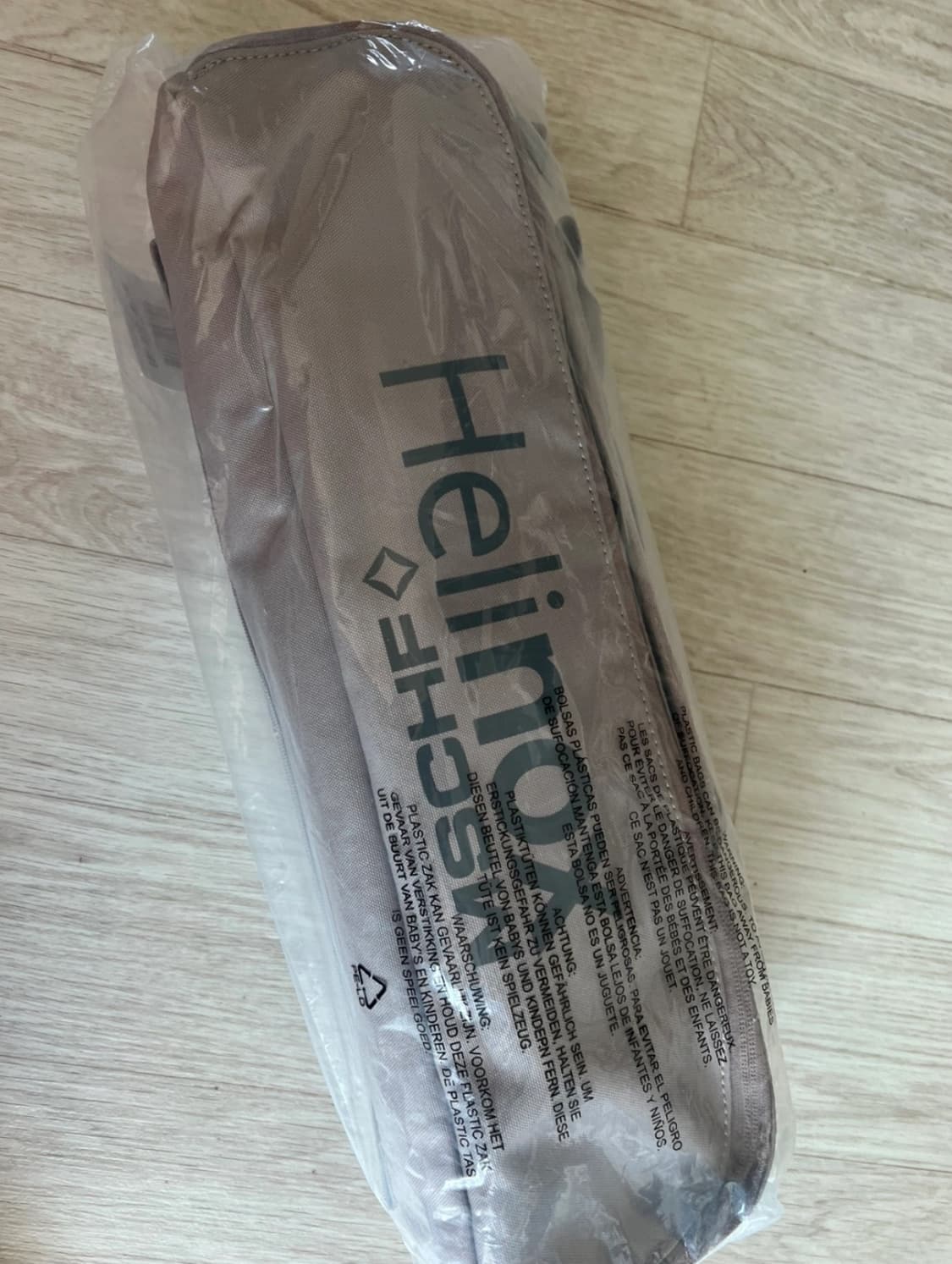 헬리녹스x미스치프 콜라보 캠핑 테이블 한정판 미개봉 상품이미지3