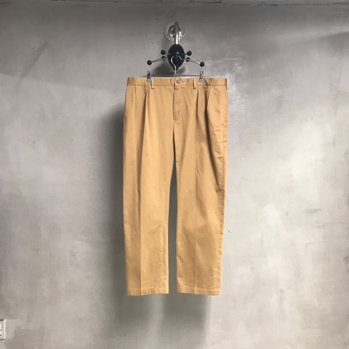 폴로 랄프로렌 투턱 치노 팬츠 - 상품이미지1