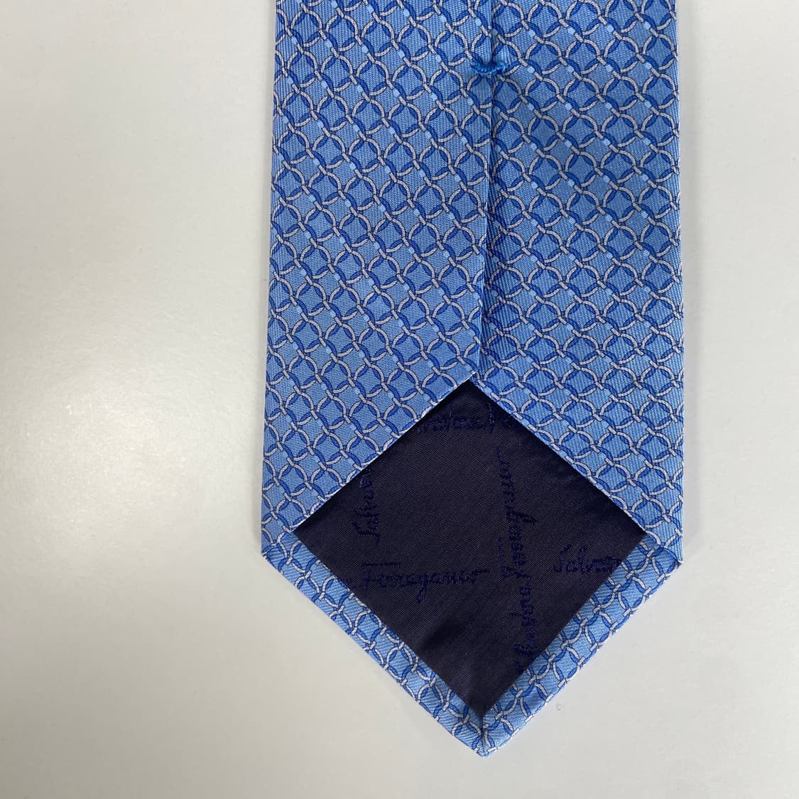 페레가모(Ferragamo) 명품 정품 넥타이 8.7cm 상품이미지6