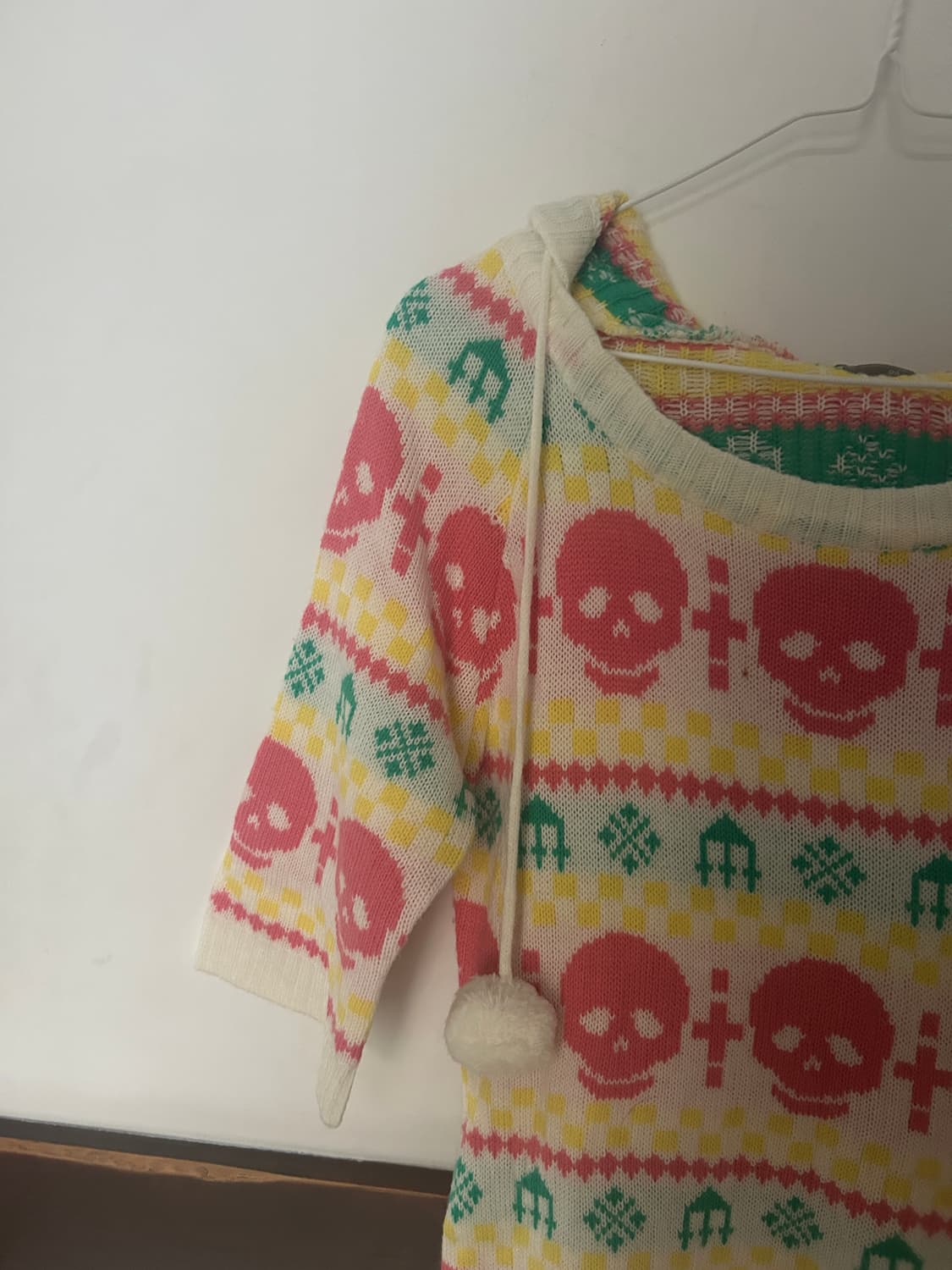 스컬 폼폼 니트원피스  상품이미지3