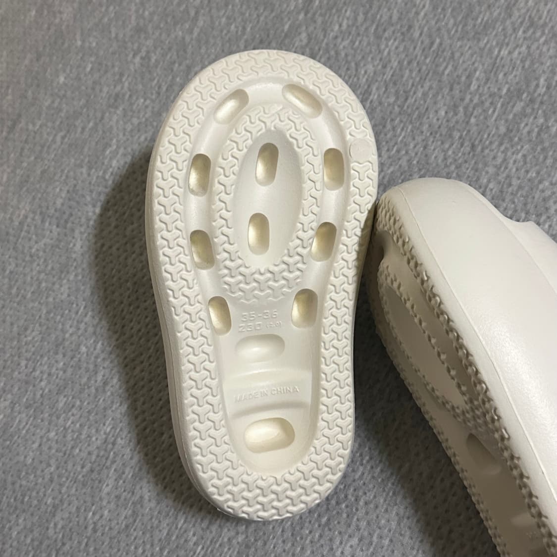 Cloud ☁️ slipper - 230 상품이미지3