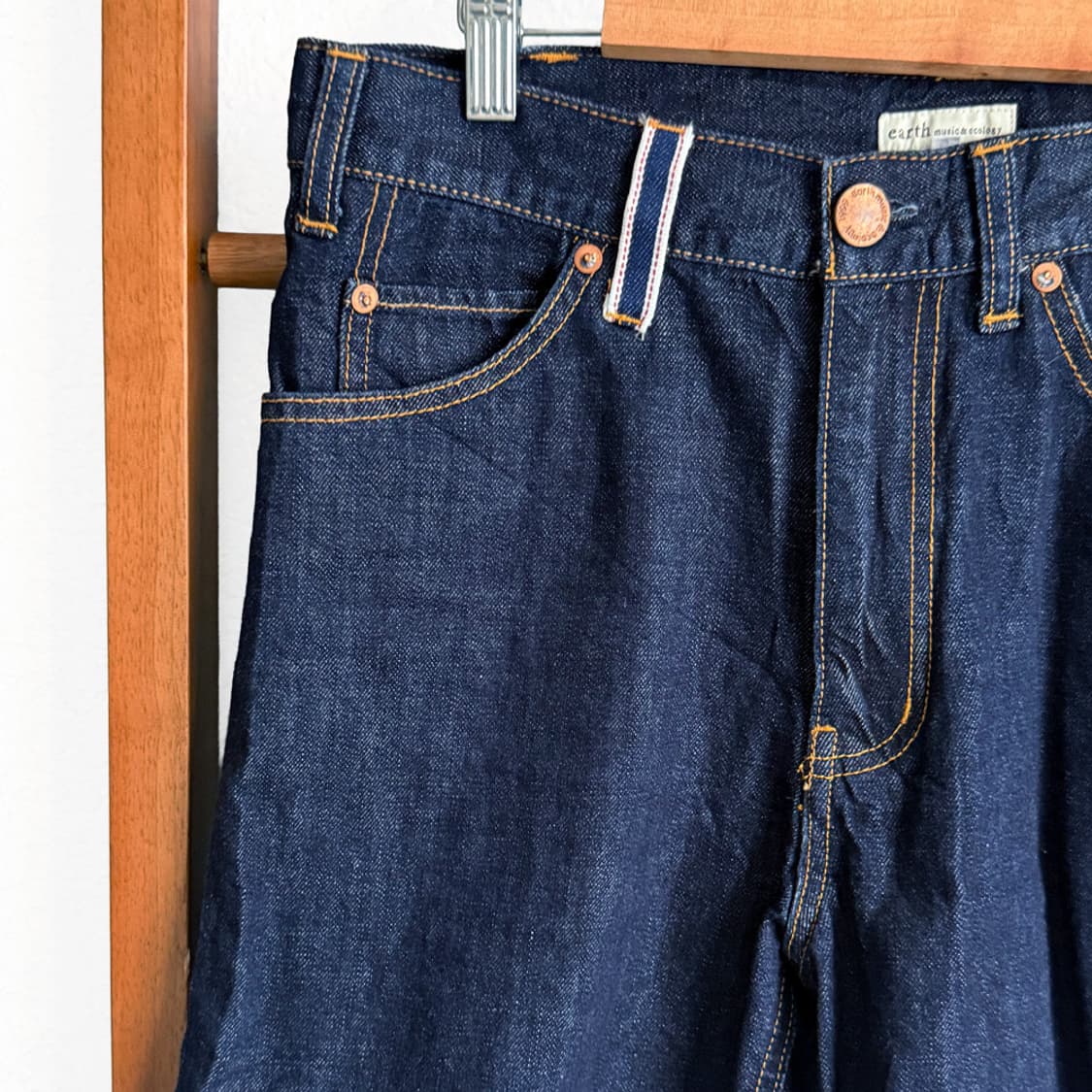 [EARTH MUSIC & ECOLOGY] 딥인디고 데님 하프팬츠 상품이미지3