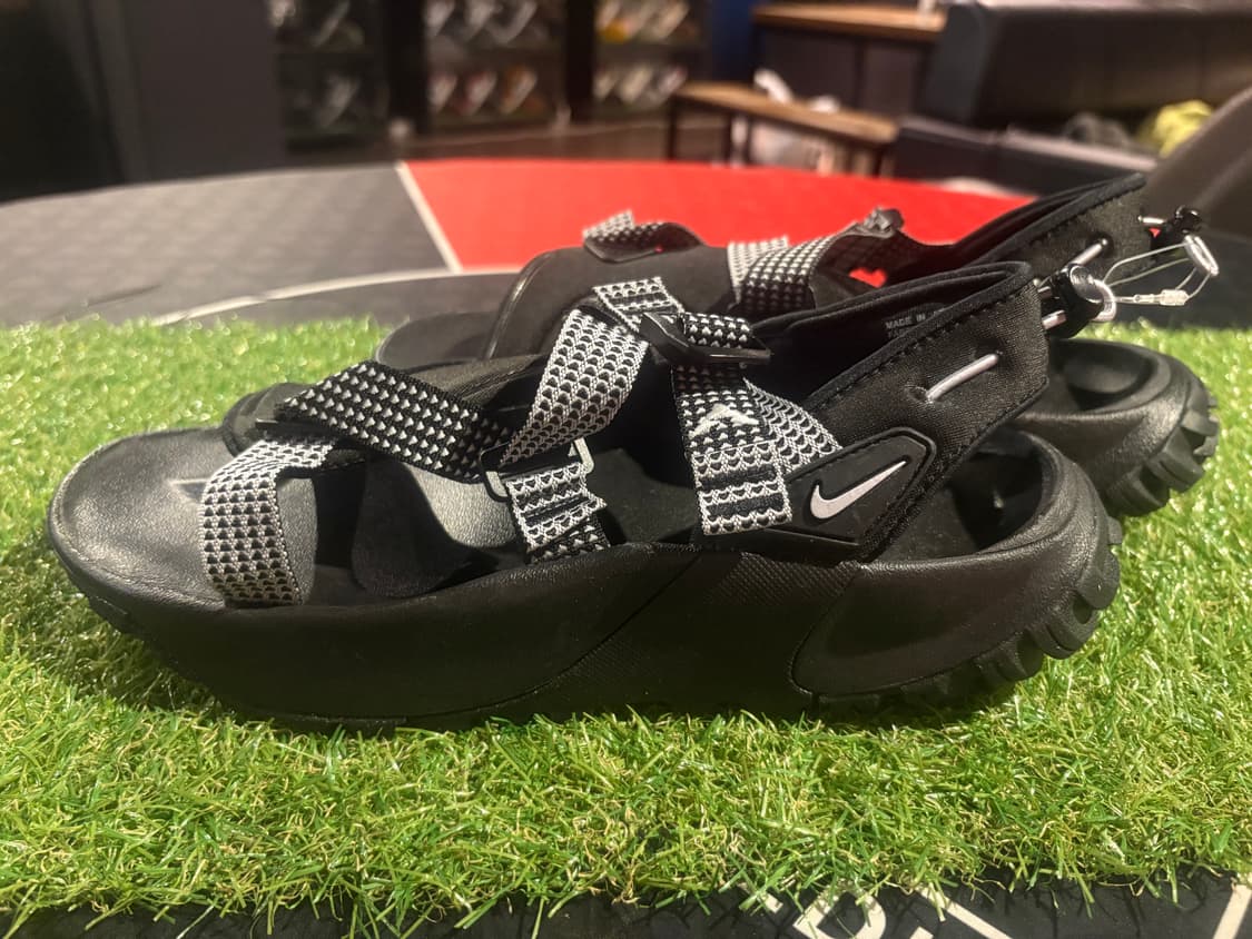 [새상품/270] 나이키 샌들 상품이미지1