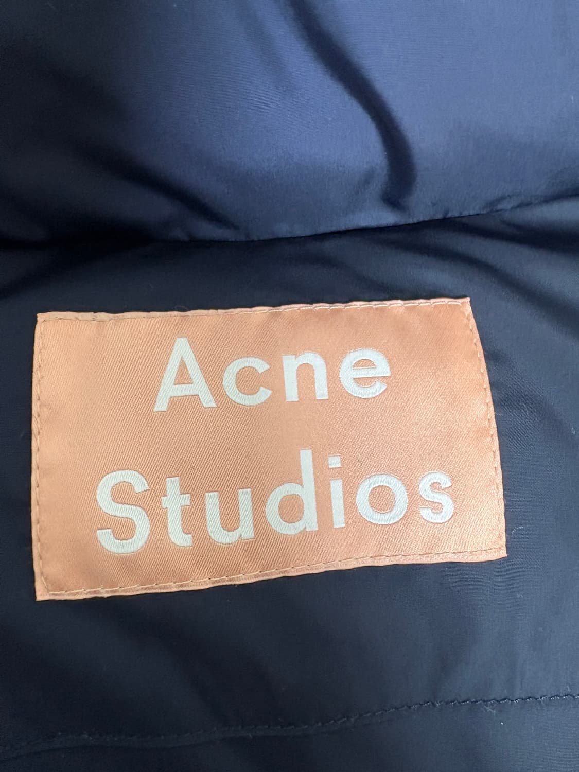 아크네 스튜디오 서플러스 패딩 48 국문탭 네이비(드라이 완료) 상품이미지7