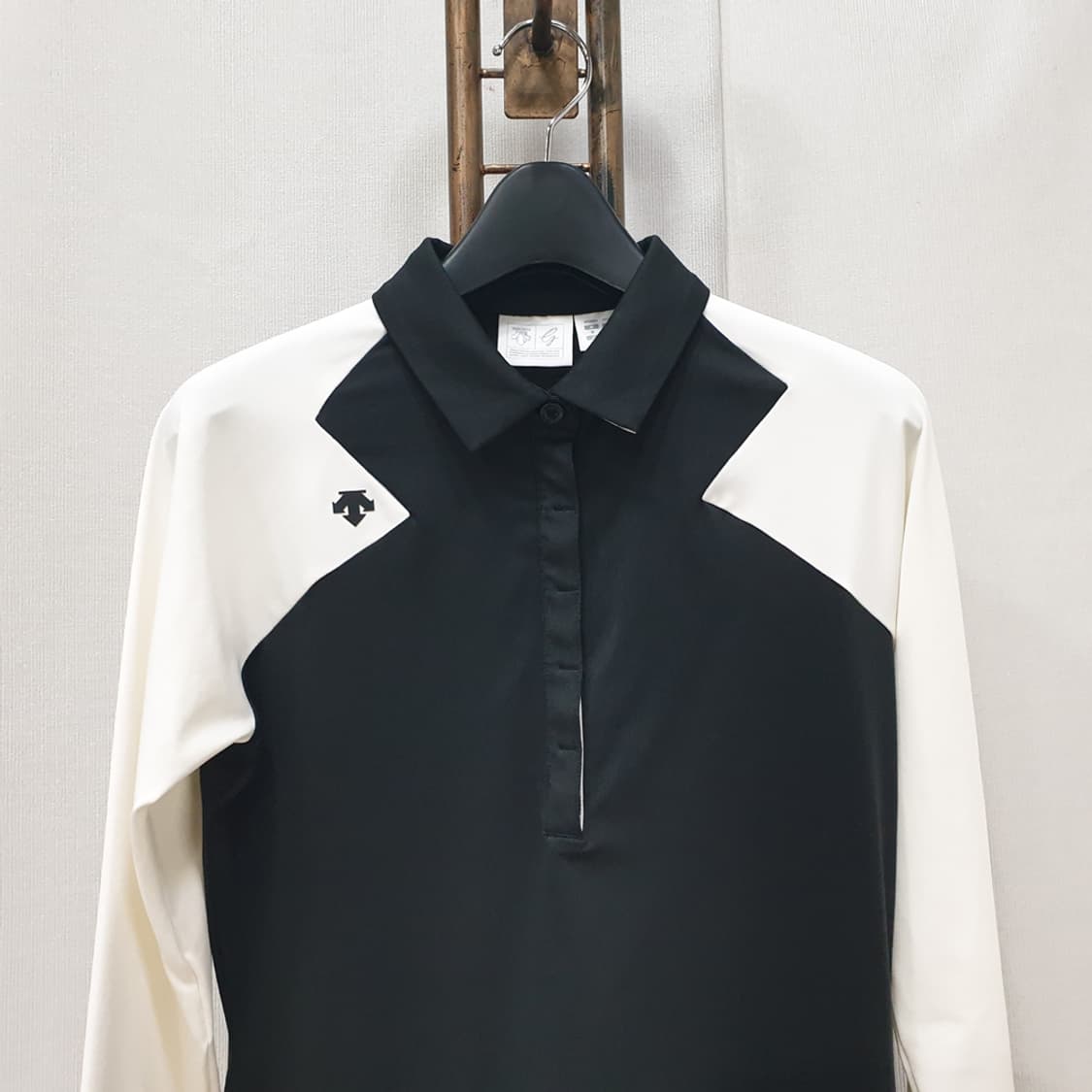 데상트 골프 여성 카라티 90(M) 상품이미지2