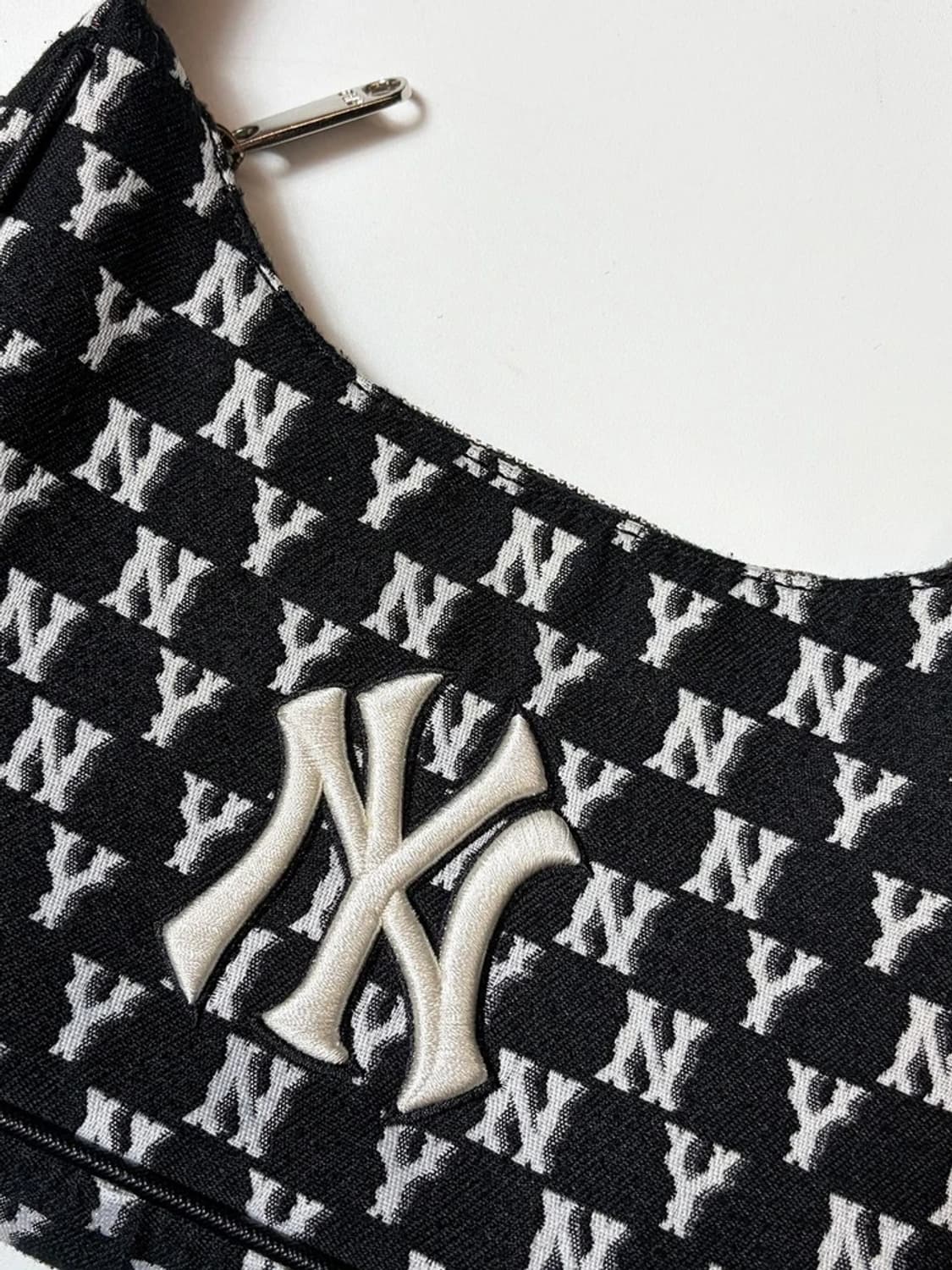 MLB 모노그램 자카드 뉴욕양키즈 호보백 Q1500 상품이미지2