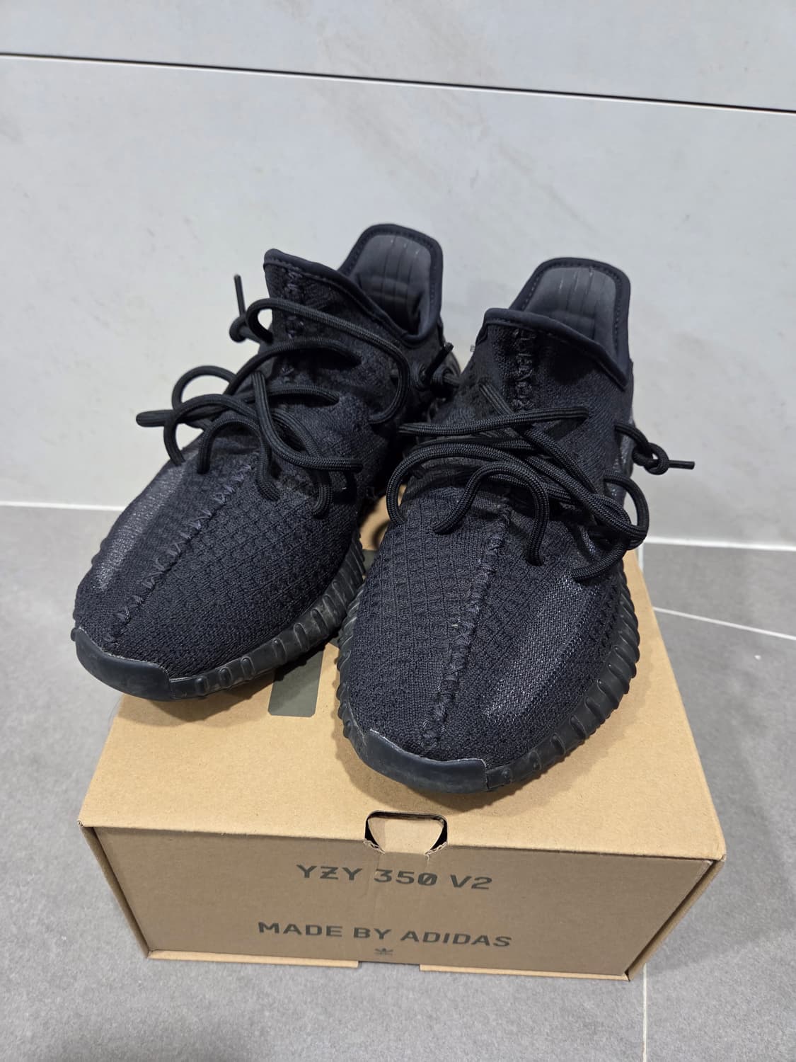 아디다스 이지 350 V2 오닉스 265 상품이미지1