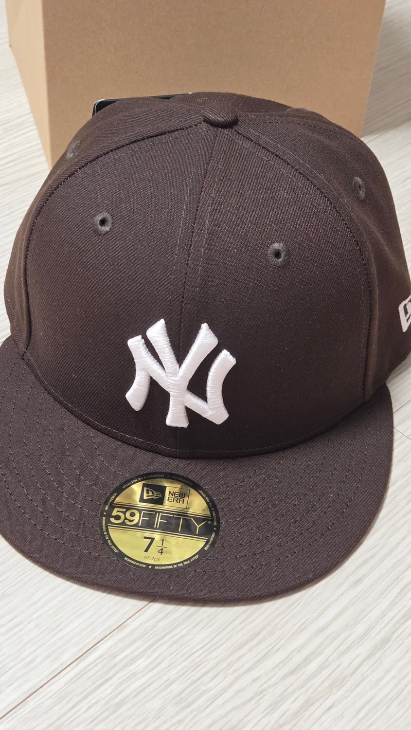 뉴에라 MLB 양키스 페이즐리 피티드 캡 브라운 714 상품이미지3