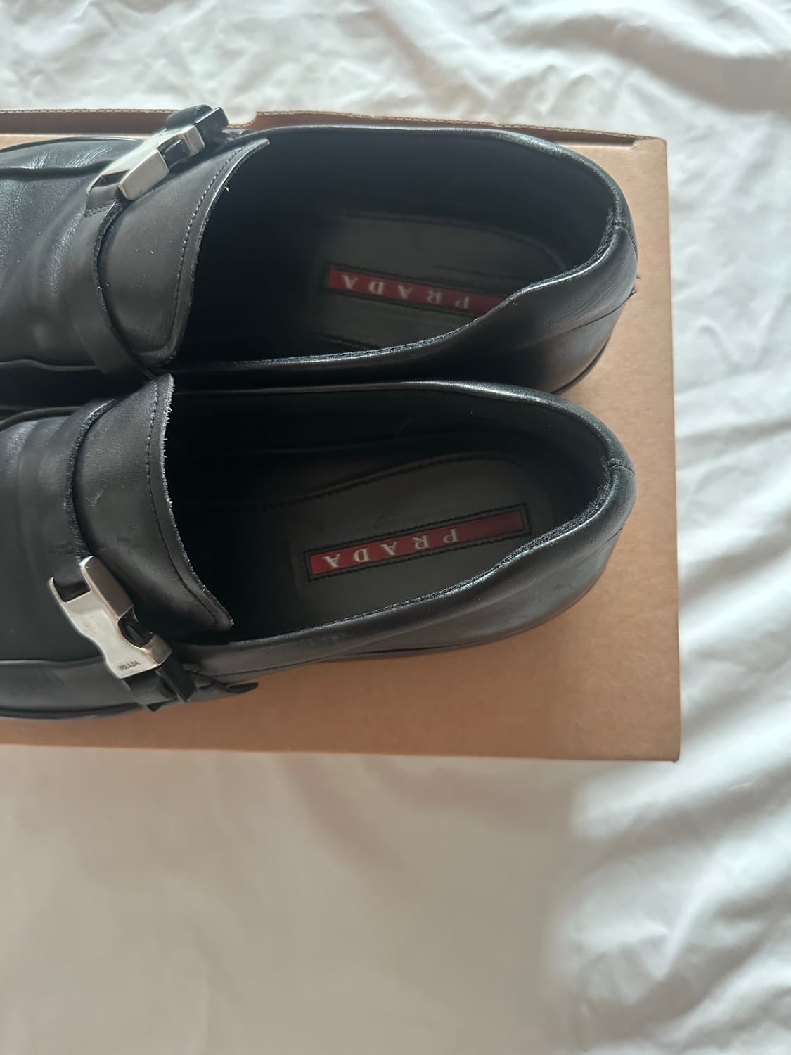 프라다 스포츠 버클 로퍼 상품이미지2