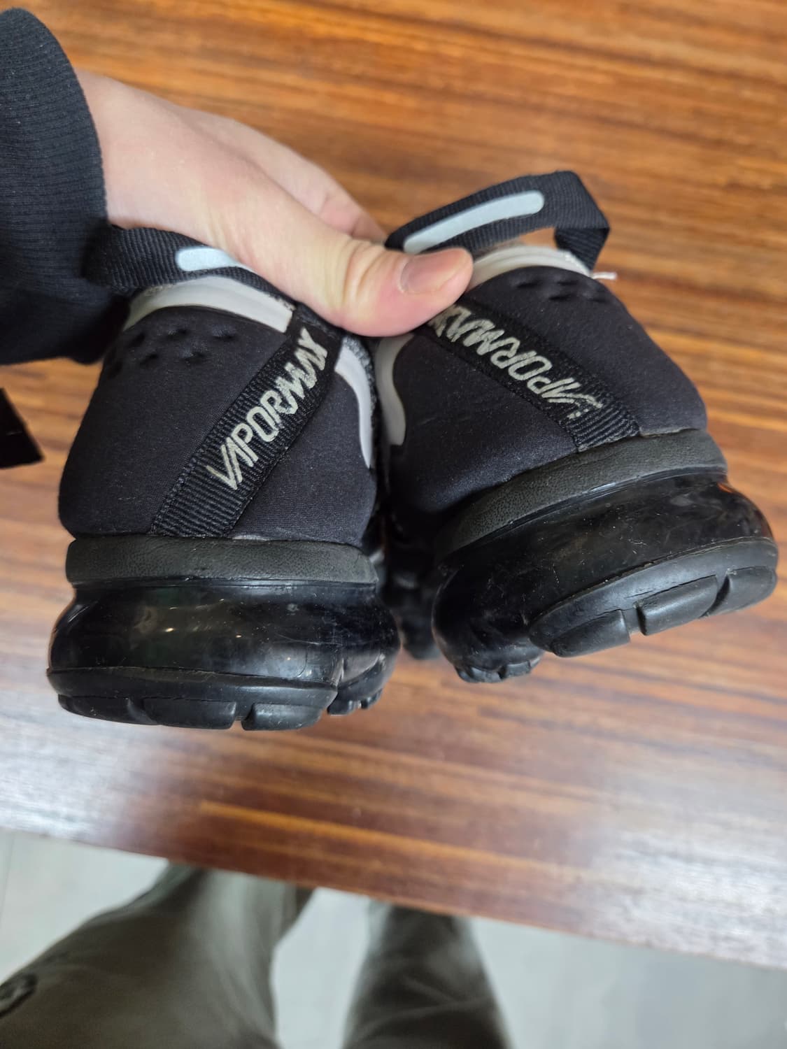 나이키 에어 베이퍼맥스 유틸리티 문 파티클 270 상품이미지5