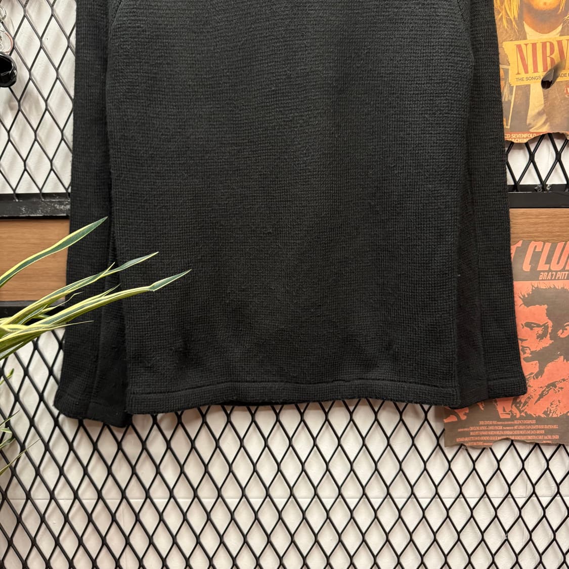 오클리 울니트 와플 텍스처 레글런 크루넥 포인트 블랙 상품이미지4