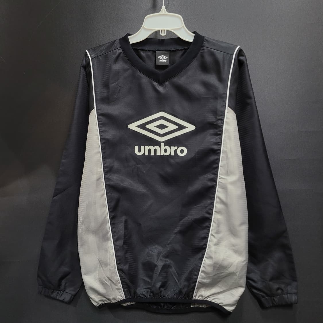 UMBRO 엄브로 웜업 바람막이 상품이미지1
